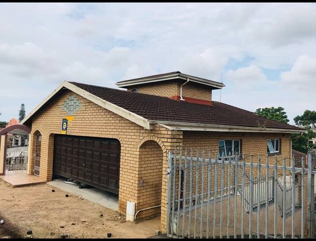 14 BEDROOM HOUSE FOR SALE IN RESERVOIR HILLS